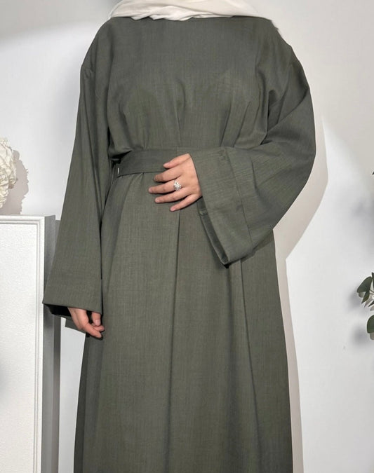 Army Green Linen Abaya With Pockets - Premium Abaya’s from Sahara Soireé - Just €50! Shop now at Sahara Soirée