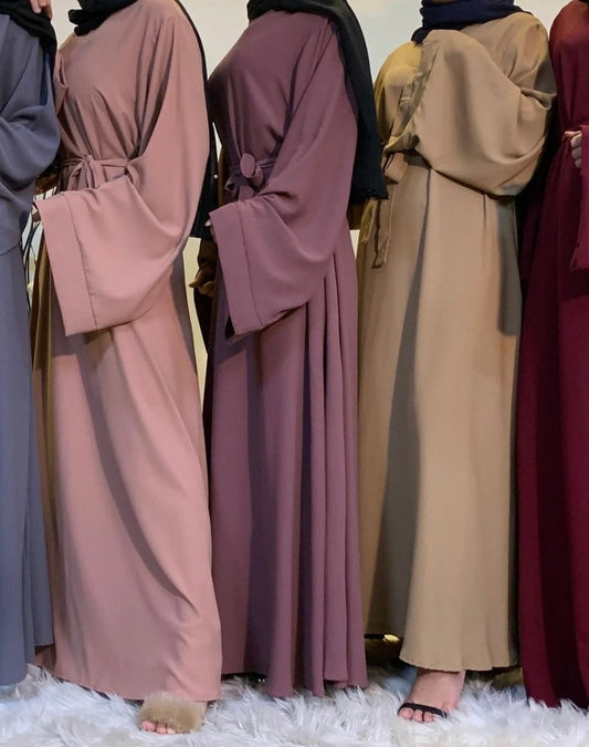 Essentials Premium Abaya - Premium Abaya’s from Sahara Soireé - Just €45! Shop now at Sahara Soirée